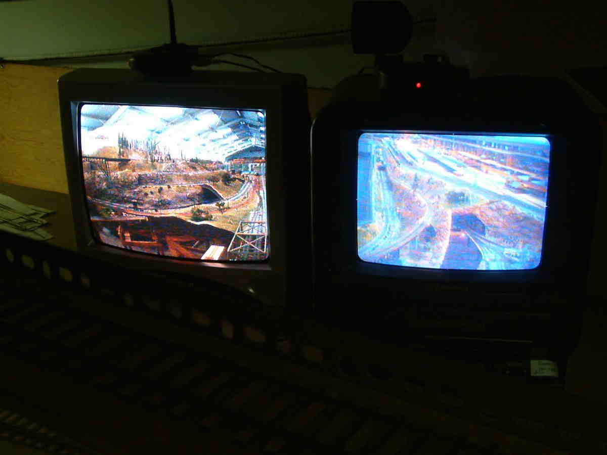 Nov 2006: Departure Monitors(jr)