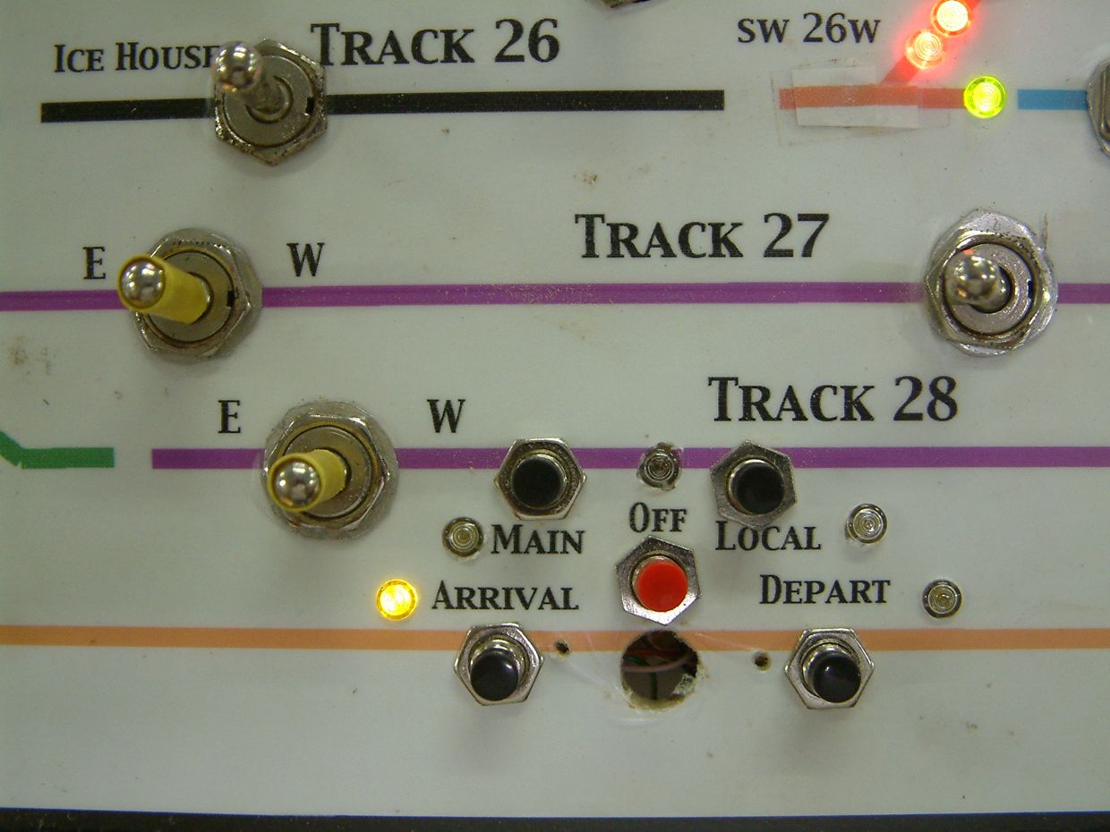 Midway and Arrival Block 5 pushbutton cab selection control
