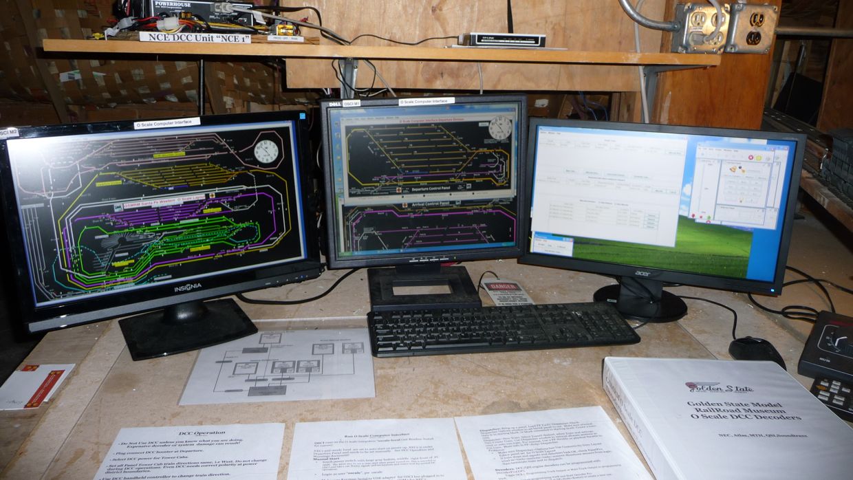 OSCI Computer Table, 3 monitors, jr 26Dec13  - 3