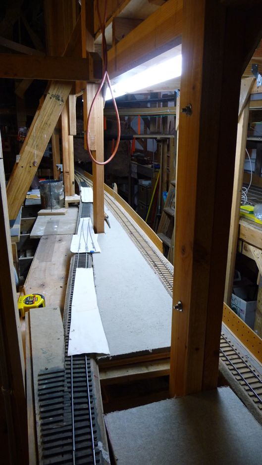 Arrival lead extension track base work