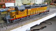UP 3571, SD-40-2 for cleaning train, OSW, 25Jan13