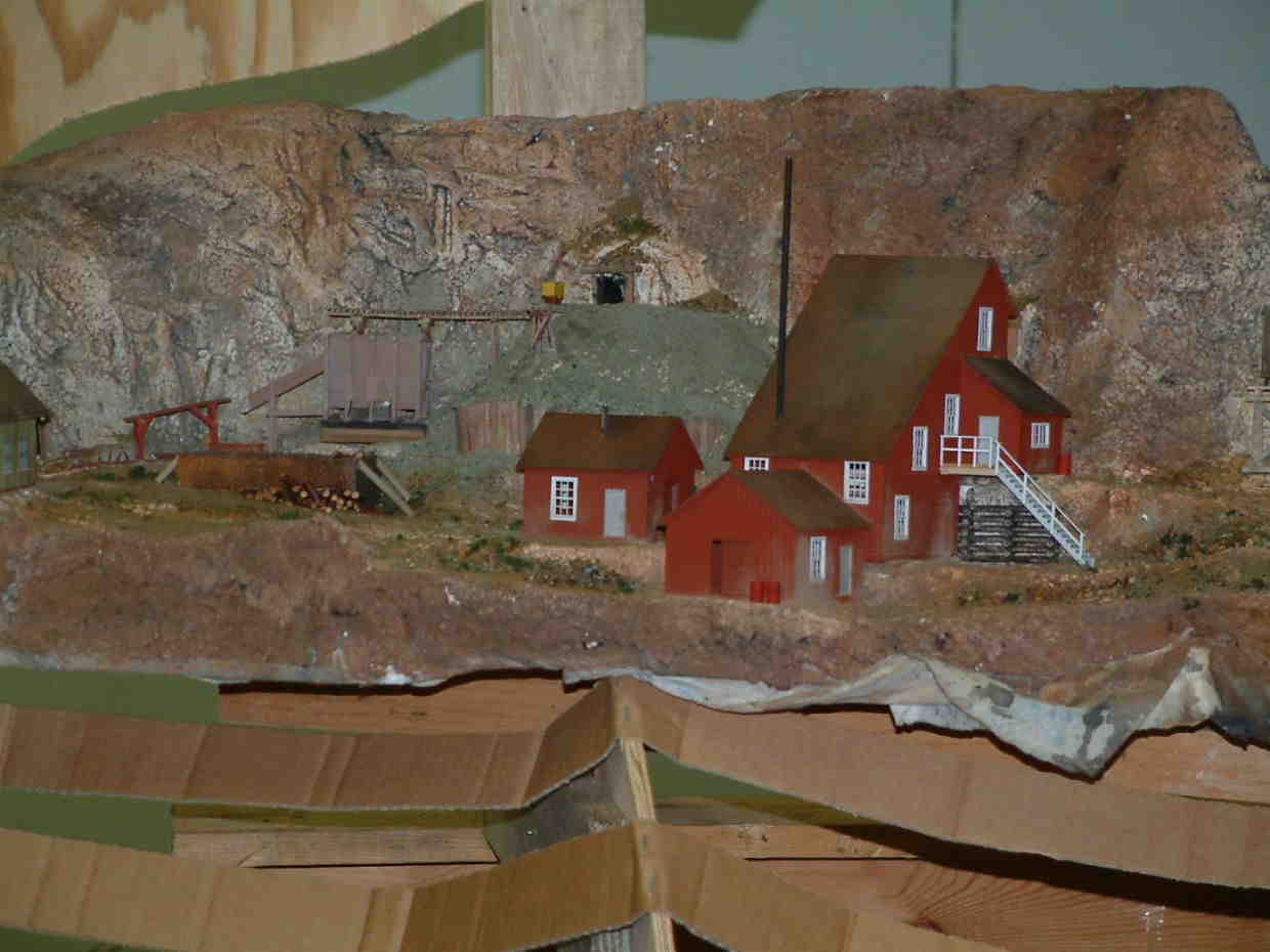 Winter 2005: Mining town installed (Ambrose)