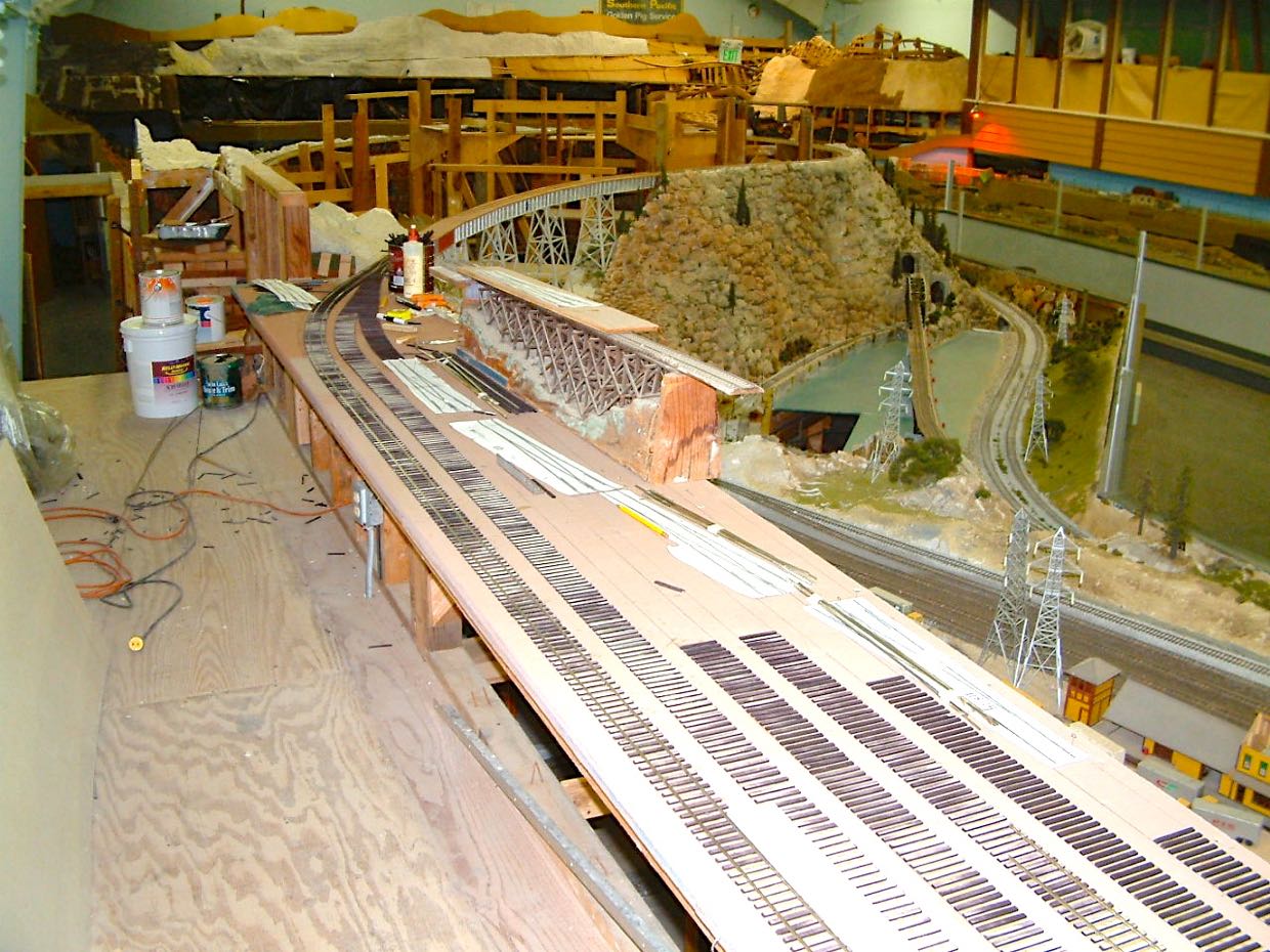 Zenith yard build, Mar 2003