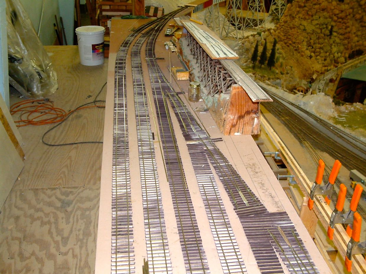 Zenith yard build, Apr 2003