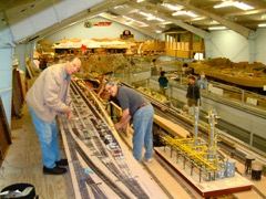 Zenith yard build, Apr 2003, Eddy Marinez, Jeff  Heller