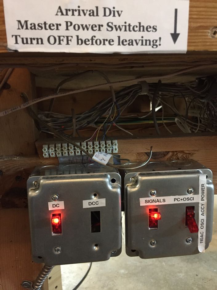 Elec at Arrival/Depart by Rowe, Apr 2017 