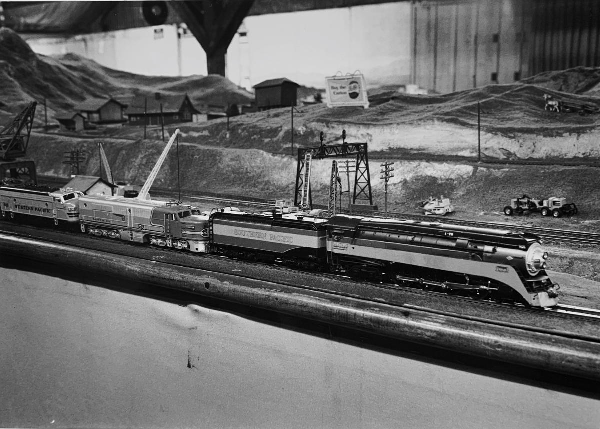 ebmes__group1__last_train_on_ho_layout__sept_1984._1980_s_dan_smith..jpeg