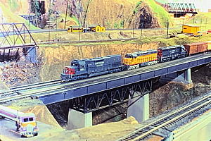Click on thumbnail to enlarge ebmes_emeryville__1984___by_dan_smtih__5_.jpeg